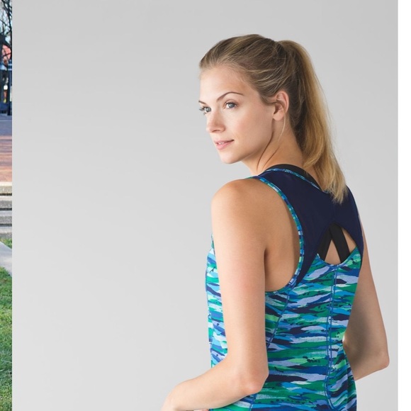 Lululemon Sculpt Tank - Picture 4 of 5